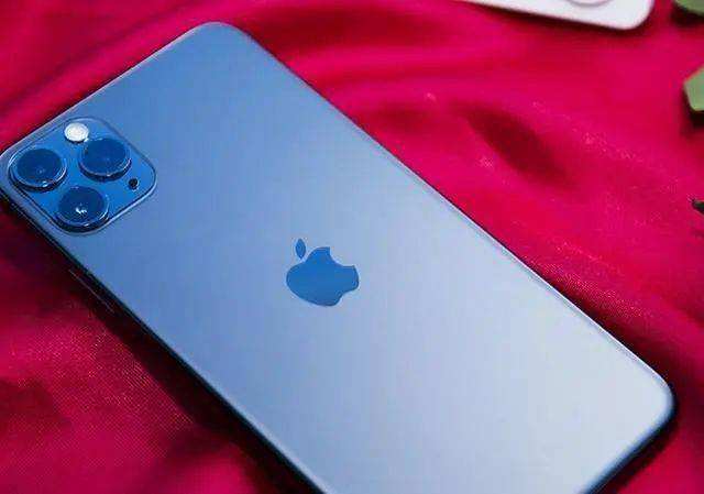 苹果手机官网价格贵吗iphone官网价格和实体店价格一样吗