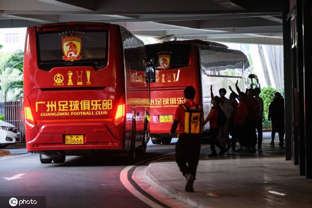 华为手机怎么设置可视窗口:曝郑智执教广州队仍存在变数 球队情况或比去年更糟