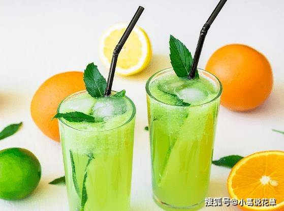 健身减肥速成苹果版:减肥时，不论男女，黄瓜配“它”，隔天拉出黑宿便，体重哗哗降