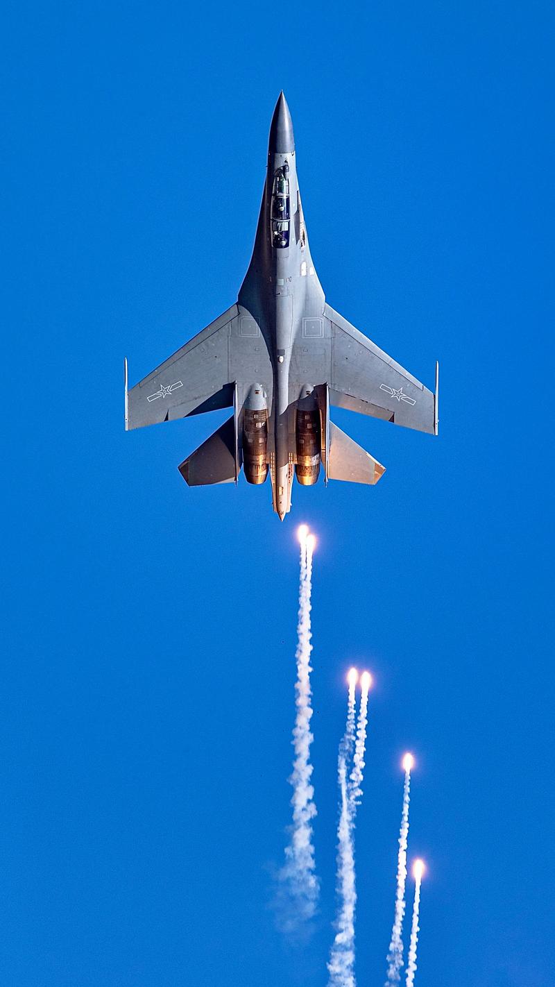 现代空战3d手机版(现代空战3d游戏攻略)